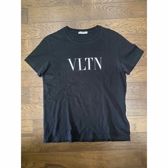 VALENTINO(ヴァレンティノ)のえむあんどえむ様 国内正規品 VALENTINO VLTN ロゴ Tシャツ XS メンズのトップス(Tシャツ/カットソー(半袖/袖なし))の商品写真