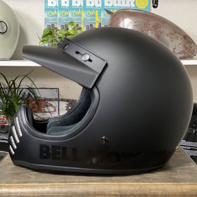 BELL(ベル)の新品☆US BELL moto-3 ベル モト3 復刻版 マットブラック/M 自動車/バイクのバイク(ヘルメット/シールド)の商品写真