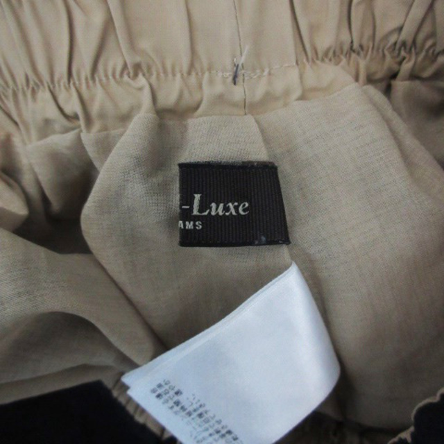Demi-Luxe BEAMS(デミルクスビームス)のデミルクス ビームス フレアスカート ギャザースカート ミモレ丈 38 ネイビー レディースのスカート(ひざ丈スカート)の商品写真