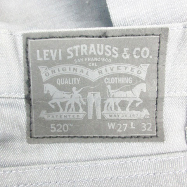 Levi's(リーバイス)のリーバイス 520 デニムパンツ ジーンズ テーパードパンツ ロング丈 27 レディースのパンツ(デニム/ジーンズ)の商品写真