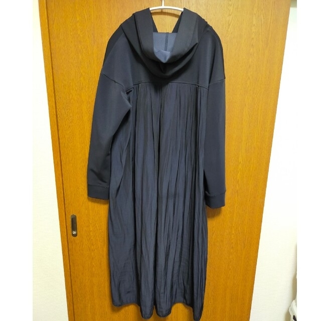 HIROKOBIS【洗濯機で洗える】ジョイントフーテッドドレス