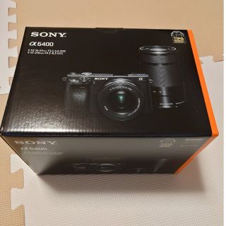 ソニー(SONY)の未使用品　α6400　ダブルズームレンズキット　ブラック(デジタル一眼)