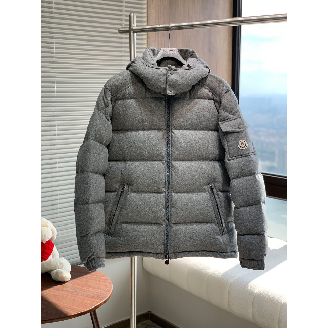 人気定番の MONCLER - Moncler モンクレール モンジュネーブル サイズ1