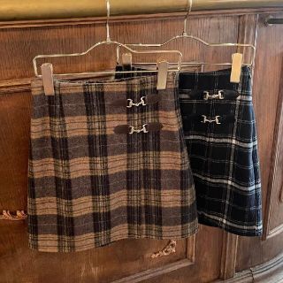 最終値下げ LIP SERVICE VITポイントチェック台形スカート
