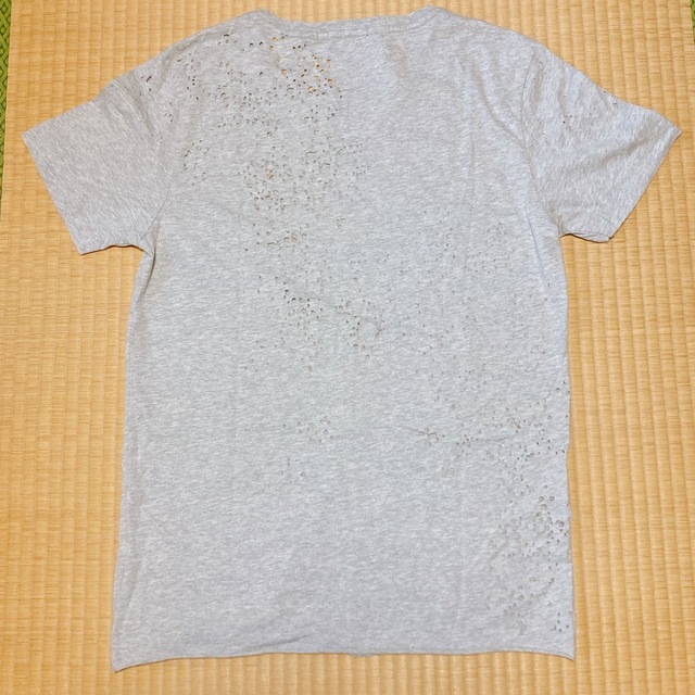 ksubi(スビ)のスビ(ツビ)　穴開きショットガンダメージ加工カットソー　サイズS メンズのトップス(Tシャツ/カットソー(半袖/袖なし))の商品写真