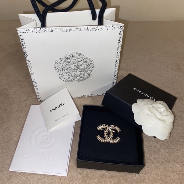 【美品】CHANEL ゴールド　ブローチ　ココマーク　パール【正規品保証】