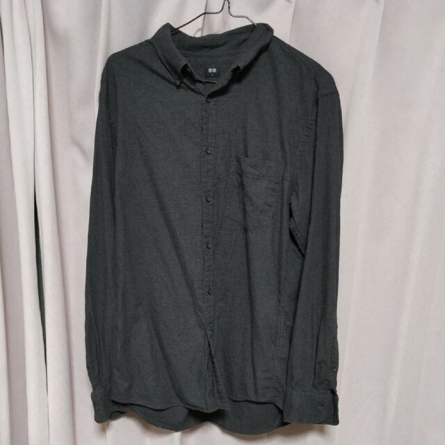 UNIQLO(ユニクロ)の値段交渉⭕️UNIQLO メンズ 長袖シャツ Lサイズ メンズのトップス(Tシャツ/カットソー(七分/長袖))の商品写真