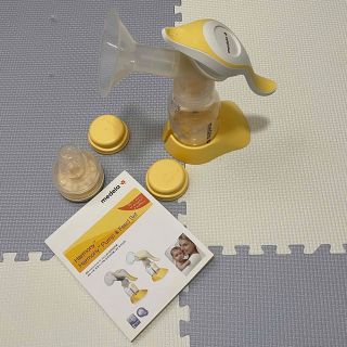 メデラ(medela)のメデラ　手動搾乳器(搾乳機)　ハーモニー(その他)