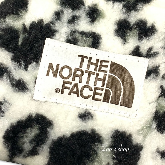 THE NORTH FACE(ザノースフェイス)のノースフェイス　ボア　フリース　ショルダーバック　レオパード　海外限定 レディースのバッグ(ショルダーバッグ)の商品写真