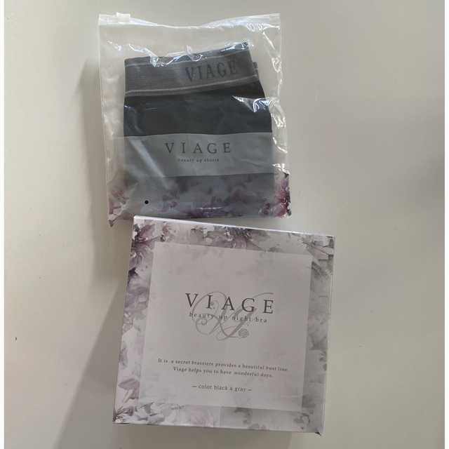 VIAGE ヴィアージュ　ブラ・ショーツセット　S/M レディースの下着/アンダーウェア(ブラ)の商品写真