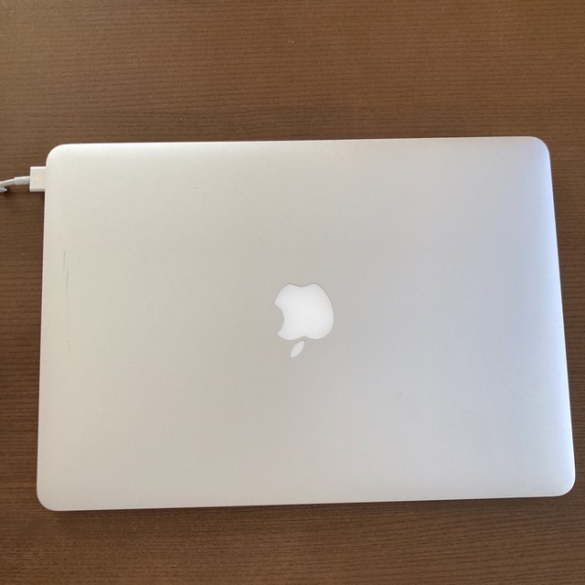 ジャンクMacBook air メモリ4GB 256KB シルバー　ジャンク品