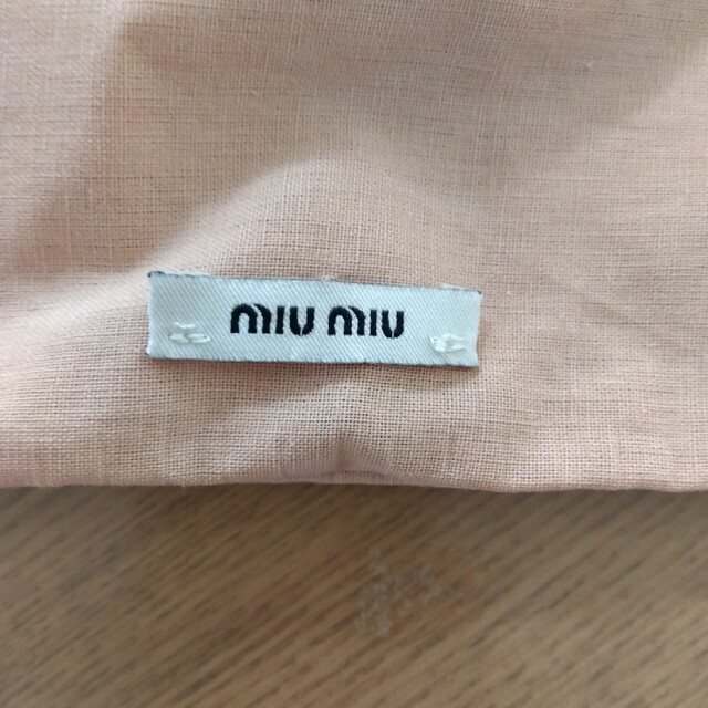 miumiu(ミュウミュウ)のMIU MIU   シューズ袋    新品未使用 レディースのバッグ(ショップ袋)の商品写真