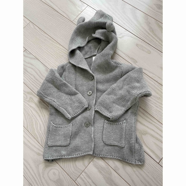 babyGAP(ベビーギャップ)のbabyGAP  クマ耳カーディガン　グレー　90cm キッズ/ベビー/マタニティのキッズ服女の子用(90cm~)(カーディガン)の商品写真