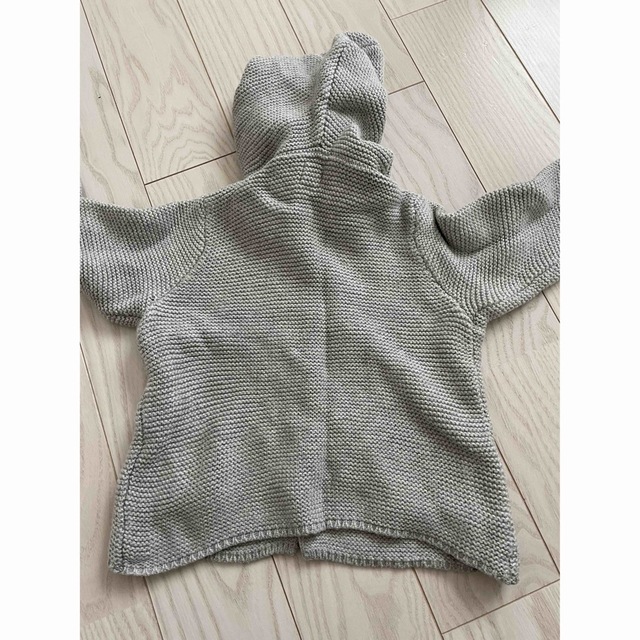 babyGAP(ベビーギャップ)のbabyGAP  クマ耳カーディガン　グレー　90cm キッズ/ベビー/マタニティのキッズ服女の子用(90cm~)(カーディガン)の商品写真