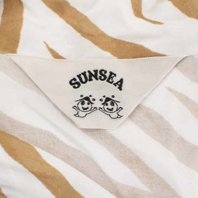 SUNSEA(サンシー)のSUNSEA 18SS Zebra GIGOLO Shirt 2 M 白 メンズのトップス(シャツ)の商品写真