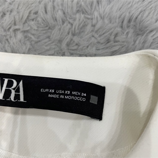 ZARA(ザラ)のZARA ジャケット レディースのジャケット/アウター(ノーカラージャケット)の商品写真