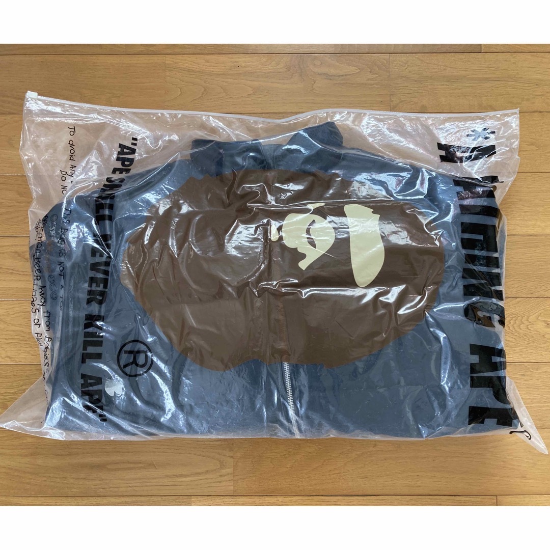 A BATHING APE(アベイシングエイプ)のBAPEカウレザーダウンジャケット　ブラック　L メンズのジャケット/アウター(ダウンジャケット)の商品写真