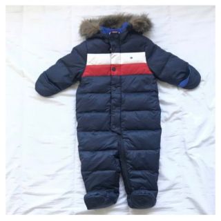 トミーヒルフィガー(TOMMY HILFIGER)の即日発送 TOMMY HILFIGER ベビーダウンジャンプスーツ(カバーオール)