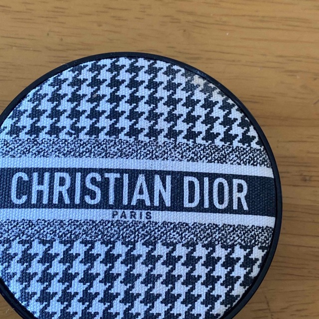 Dior(ディオール)のDior フォーエヴァークッション　1N コスメ/美容のベースメイク/化粧品(ファンデーション)の商品写真