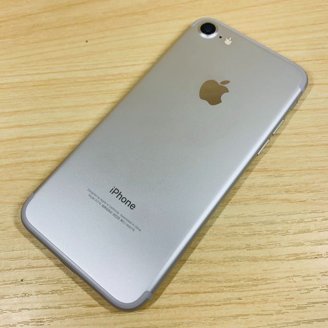 【美品】iPhone7 32GB  SIMフリー  バッテリー97%