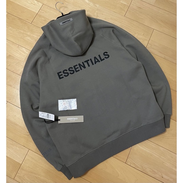 ESSENTIALSエッセンシャルズFULL-ZIP バックロゴ ジップパーカー