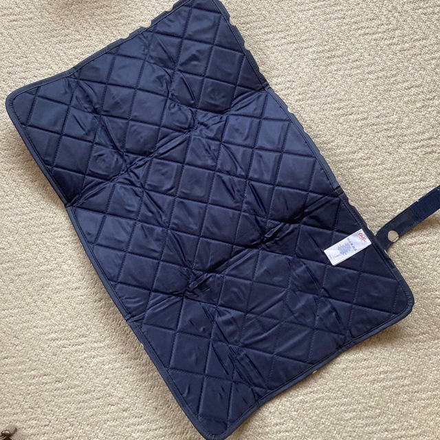 ナチュラ 【新品未使用】キャスキッドソン おむつ替えマット おむつ
