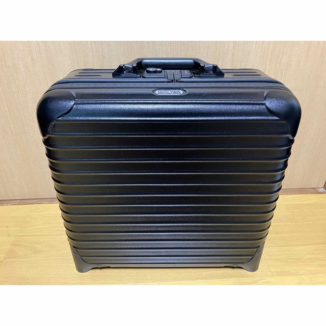 リモワRIMOWA サルサ 2輪 27L