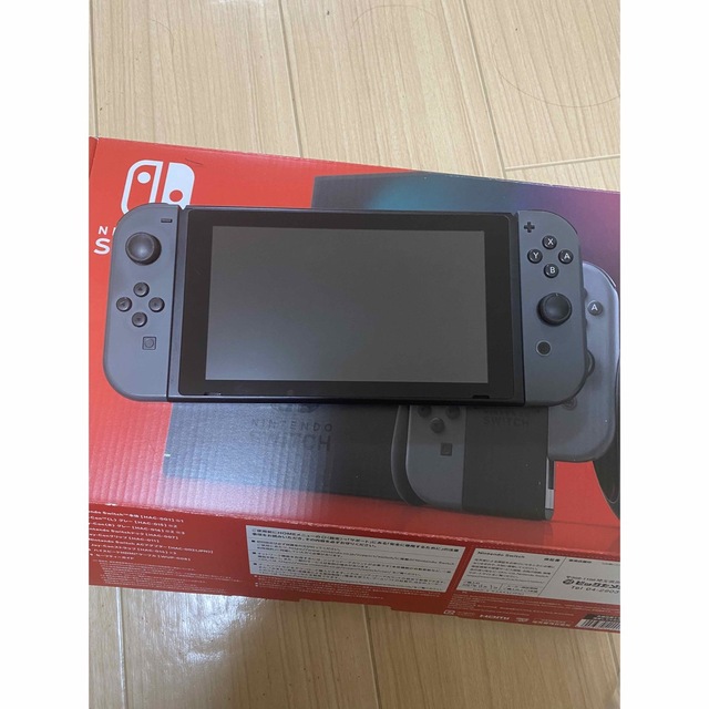 Nintendo Switch(ニンテンドースイッチ)のNintendo Switch Joy-Con(L)/(R) グレー エンタメ/ホビーのゲームソフト/ゲーム機本体(家庭用ゲーム機本体)の商品写真