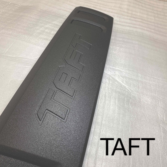 ダイハツ タフト フロントグリル チッピング加工 ブラックアウト