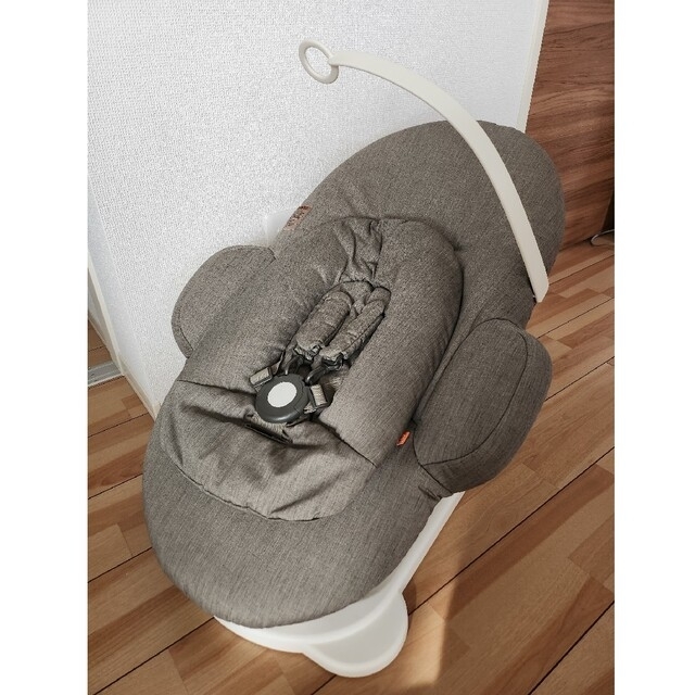 stokke ストッケ バウンサー グレージュ mascotascolombia.org