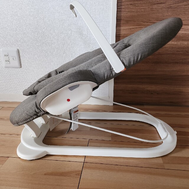 STOKKE バウンサー　グレージュ