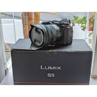 パナソニック(Panasonic)の保証付 LUMIX S5 キットレンズ付 箱付(ミラーレス一眼)