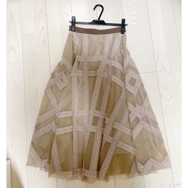 SNIDEL(スナイデル)のスナイデルsnidel エンブロイダリーチェックスカート レディースのスカート(ロングスカート)の商品写真