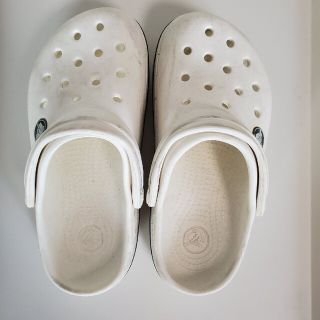 クロス(CROSS)のcrocs　子供靴(サンダル)10-11   17、5cmぐらい(サンダル)