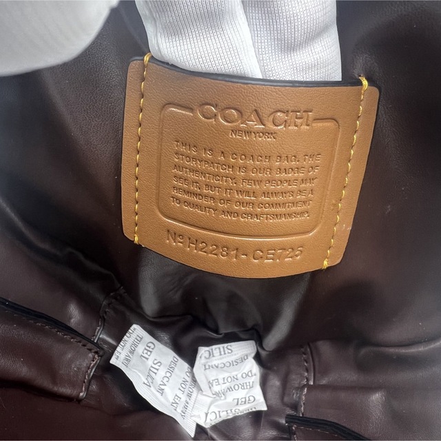 COACH - 【Coach コーチ】ハート クロスボディ14 ピローキルティング