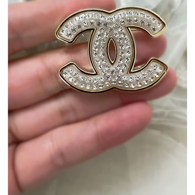 お値下げ❤シャネル ブローチ 美品 (オススメ) - arturnogueira.sp