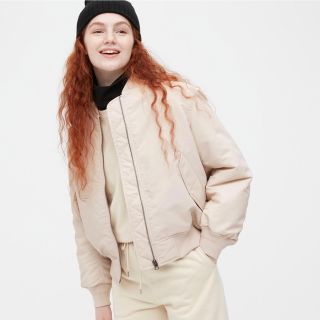 ユニクロ(UNIQLO)のUNIQLO MA-1ブルゾン オフホワイト M(ブルゾン)