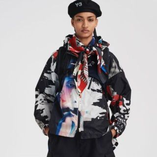 ヨウジヤマモト(Yohji Yamamoto)の中古美品Y-3yohjiyamamotoウチダスズメCH1SILKSCARF(バンダナ/スカーフ)