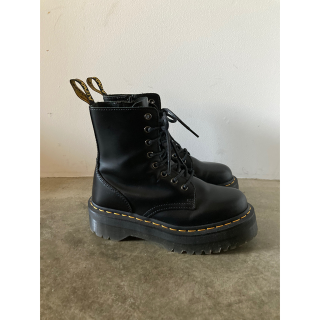 Dr.Martens(ドクターマーチン)のDr.Martens 厚底ブーツ　正規店購入 レディースの靴/シューズ(ブーツ)の商品写真