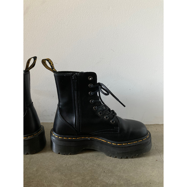 Dr.Martens(ドクターマーチン)のDr.Martens 厚底ブーツ　正規店購入 レディースの靴/シューズ(ブーツ)の商品写真