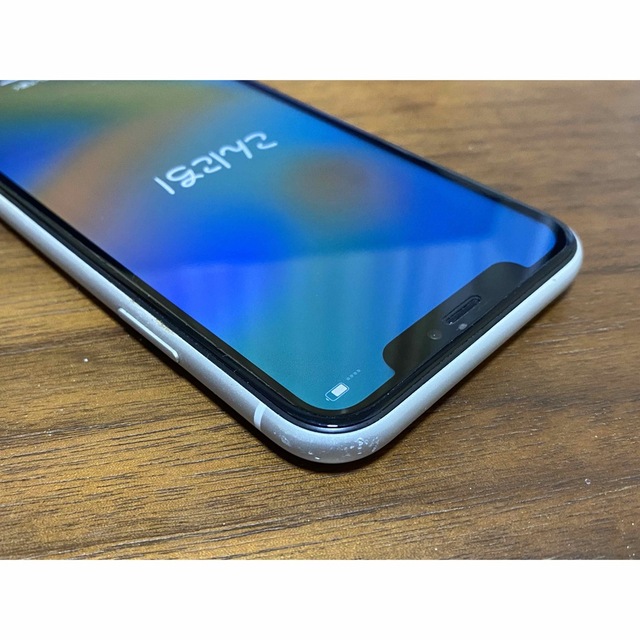 iphone XR 128G white 中古品 スマホ/家電/カメラのスマートフォン/携帯電話(スマートフォン本体)の商品写真