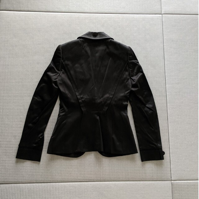 GUCCI - 新品タグ付き GUCCI イタリア製 テーラードジャケット GUCCI - 新品タグ付き GUCCI イタリア製 テーラードジャケット