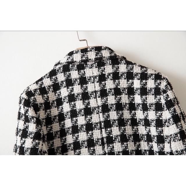 maje(マージュ)の❤️maje2022新作　新品   黒白　千鳥格子 テーラードジャケット綺麗上品 レディースのジャケット/アウター(毛皮/ファーコート)の商品写真