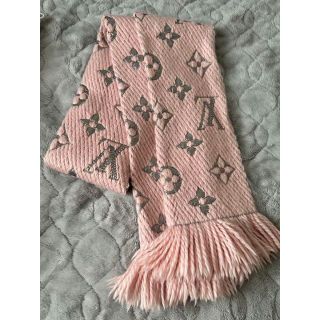 ヴィトン(LOUIS VUITTON) シルバー マフラー/ショール(レディース)の ...