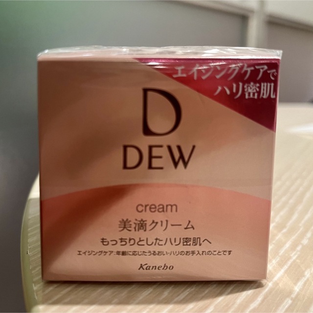 DEW(デュウ)のカネボウ化粧品 ＤＥＷ クリーム ３０ｇ　新品箱未開封　デュウ コスメ/美容のスキンケア/基礎化粧品(フェイスクリーム)の商品写真