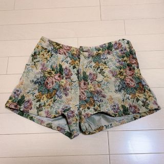 ワンウェイ(one*way)の 花柄ショートパンツ　冬(ショートパンツ)