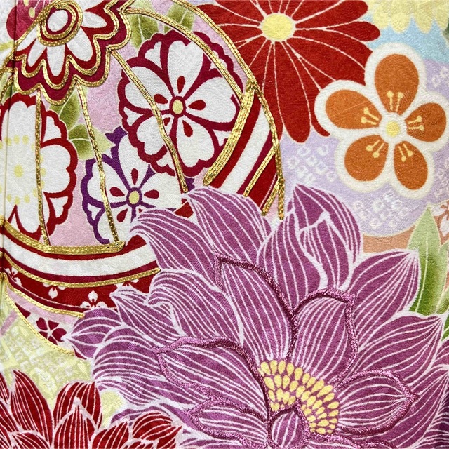 豪華【花々】正絹 刺繍 古典柄 振袖セット s703
