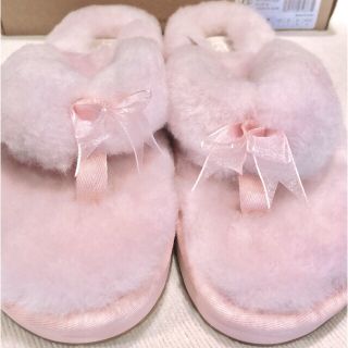 アグ(UGG)の☆新品未使用☆ UGG アグ　ファーサンダル(スリッパ/ルームシューズ)