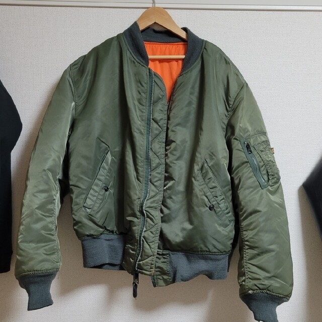 ALPHA INDUSTRIES(アルファインダストリーズ)のアルファインダストリー ma-1 XL メンズのジャケット/アウター(ミリタリージャケット)の商品写真