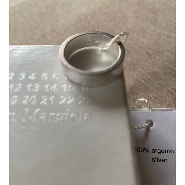 Maison Martin Margiela(マルタンマルジェラ)のM新品 メゾン マルジェラ ナンバリング ⑪ カレンダーロゴ リング ブラッシュ メンズのアクセサリー(リング(指輪))の商品写真